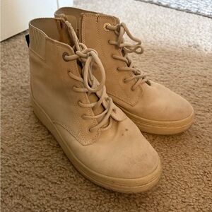 Dr. scholl’s Beige High-Top Sneakers
